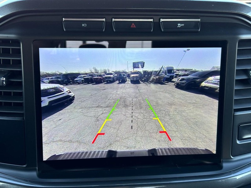 Ford F-150 Vehicle Full-screen Gallery Image 24