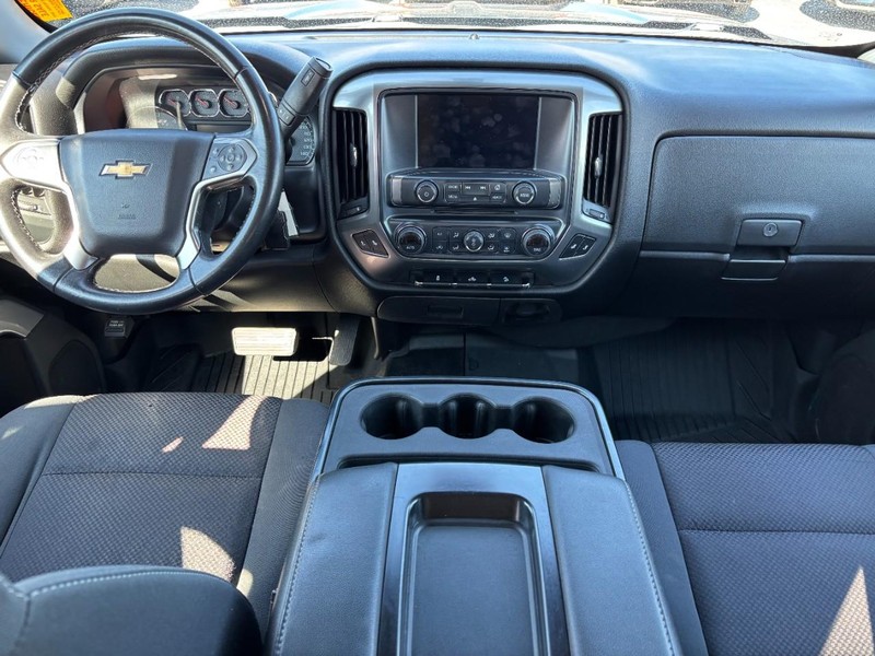 Chevrolet Silverado 1500 Vehicle Full-screen Gallery Image 12