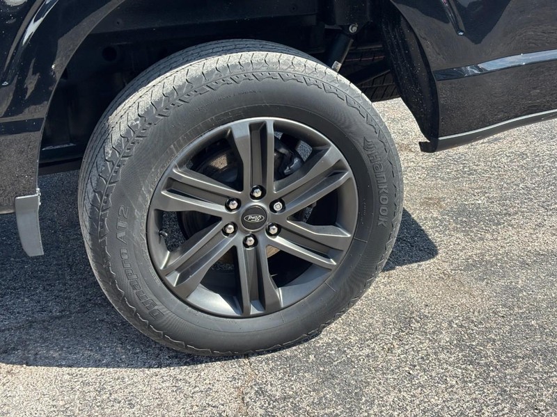 Ford F-150 Vehicle Image 11