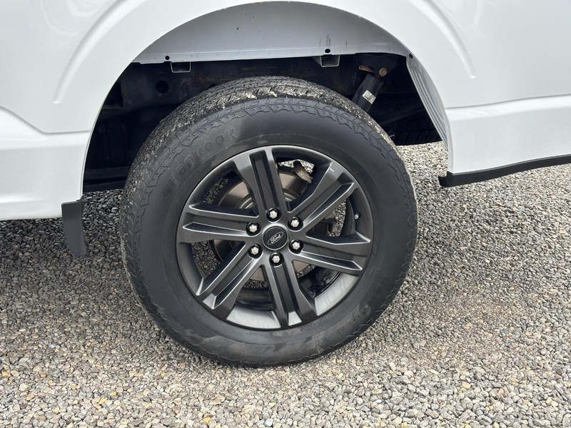Ford F-150 Vehicle Image 11