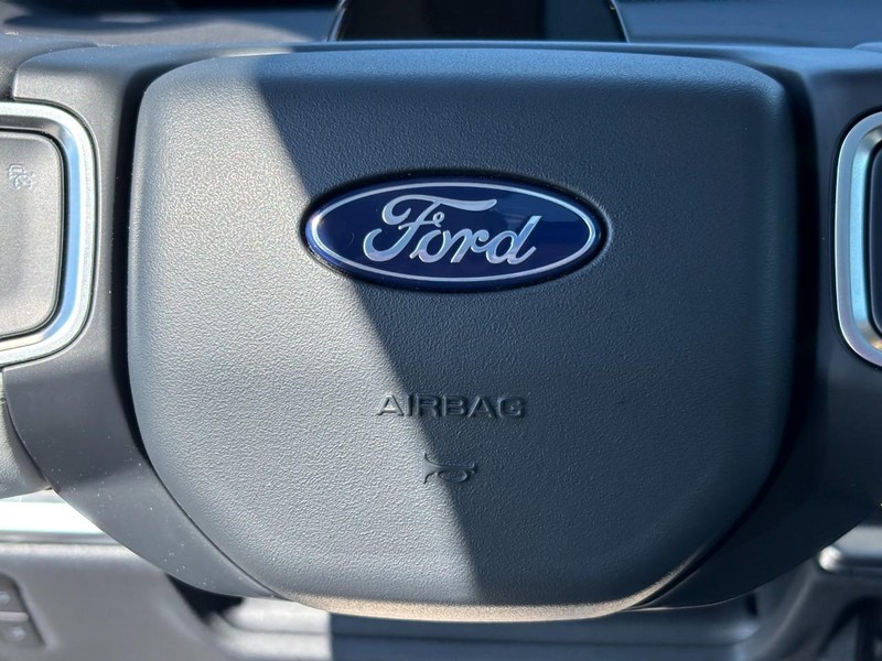 Ford Expedition Vehicle Image 20