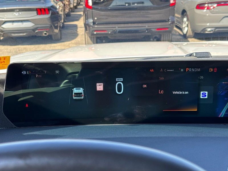 Ford Expedition Vehicle Image 22