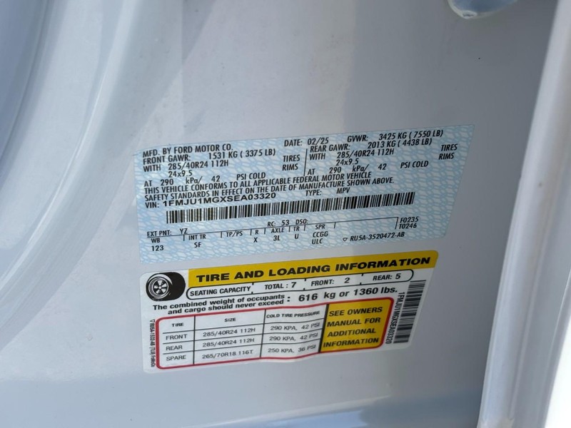 Ford Expedition Vehicle Image 27