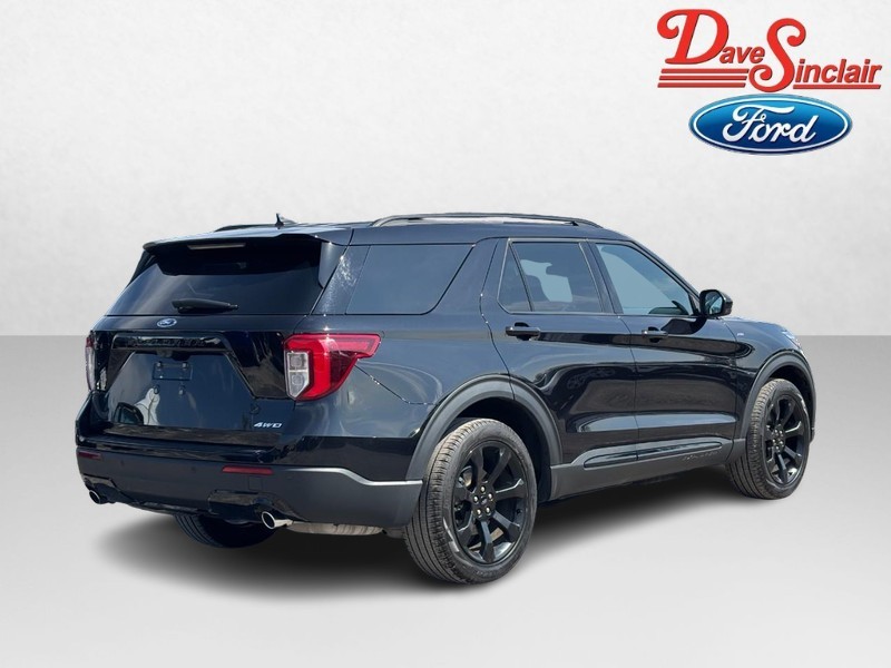 Ford Explorer Vehicle Image 08