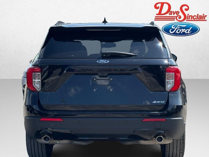 Ford Explorer Vehicle Image 09