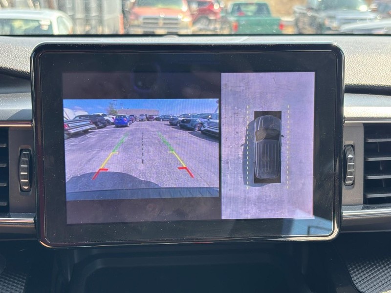 Ford Explorer Vehicle Image 25