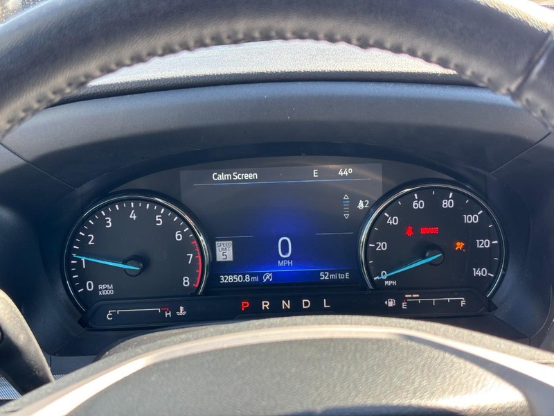 Ford Explorer Vehicle Full-screen Gallery Image 22