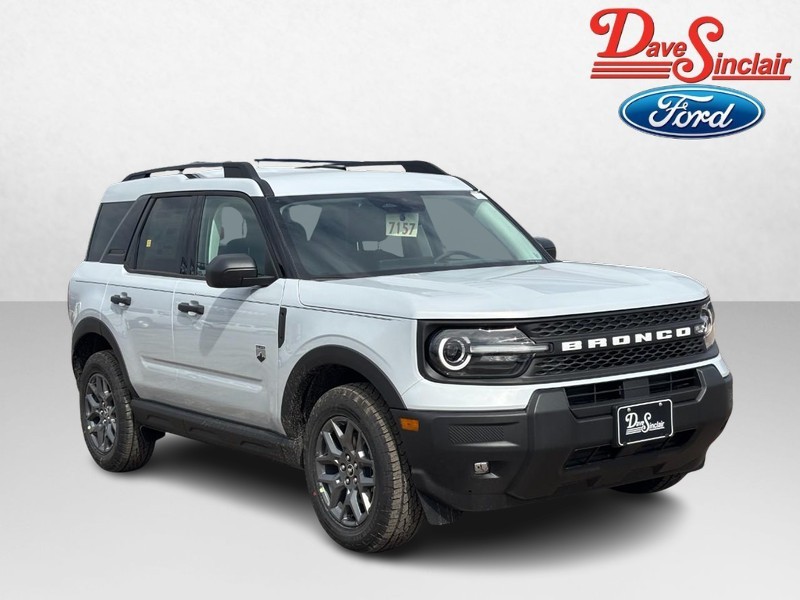 Ford Bronco Sport Vehicle Full-screen Gallery Image 04