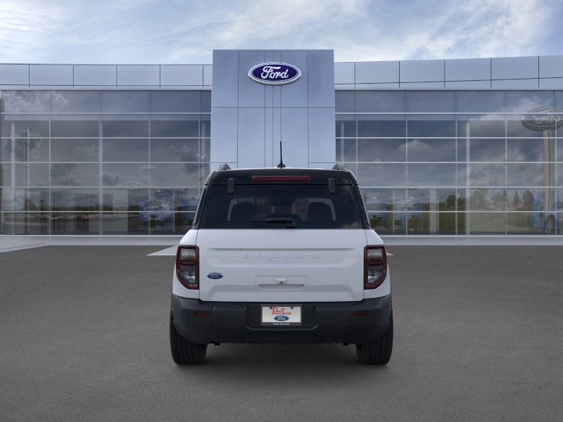 Ford Bronco Sport Vehicle Full-screen Gallery Image 07