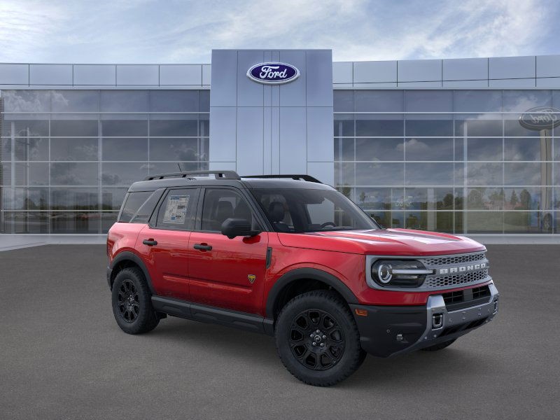 Ford Bronco Sport Vehicle Full-screen Gallery Image 09
