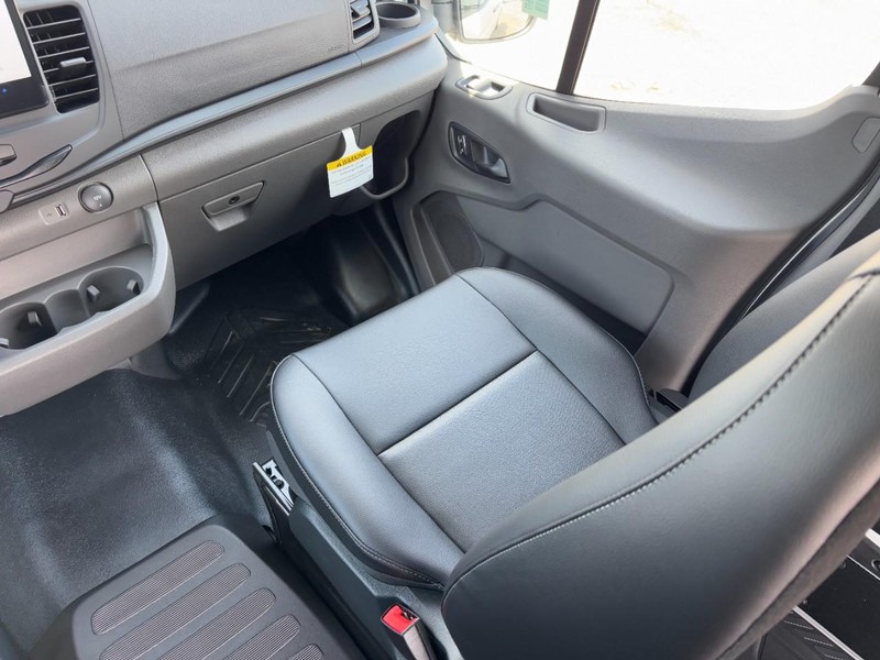 Ford Transit Cargo Van Vehicle Full-screen Gallery Image 16
