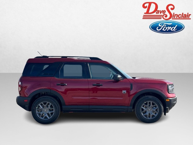 Ford Bronco Sport Vehicle Full-screen Gallery Image 05