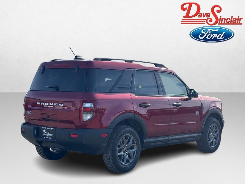Ford Bronco Sport Vehicle Full-screen Gallery Image 07