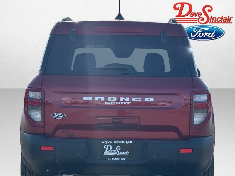 Ford Bronco Sport Vehicle Full-screen Gallery Image 08