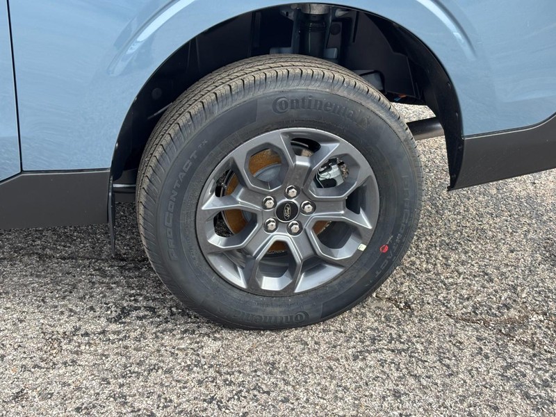 Ford Maverick Vehicle Full-screen Gallery Image 11