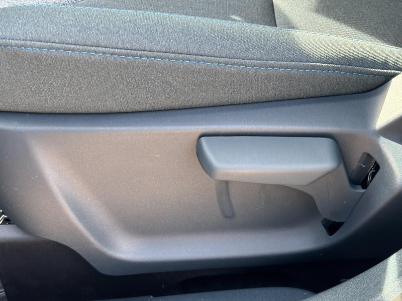 Ford Maverick Vehicle Full-screen Gallery Image 16