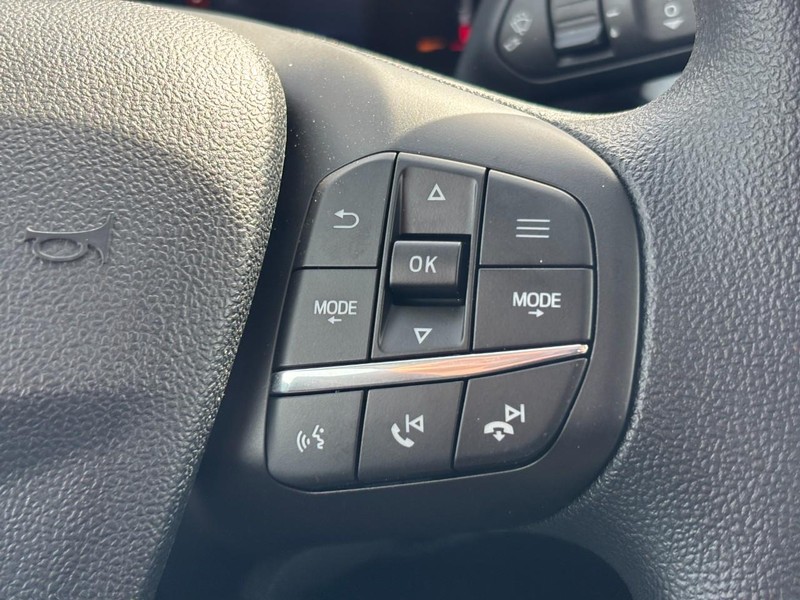 Ford Maverick Vehicle Full-screen Gallery Image 19