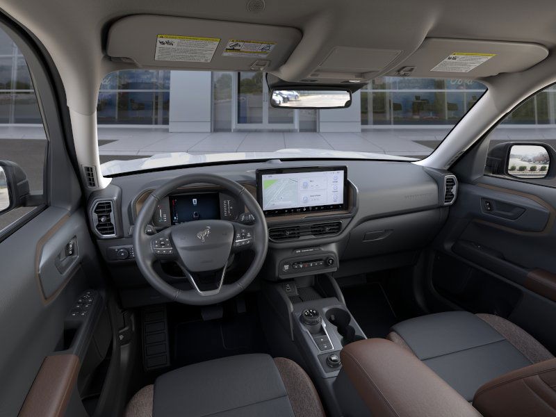 Ford Bronco Sport Vehicle Full-screen Gallery Image 11