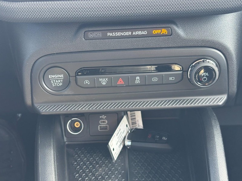 Ford Bronco Sport Vehicle Full-screen Gallery Image 23