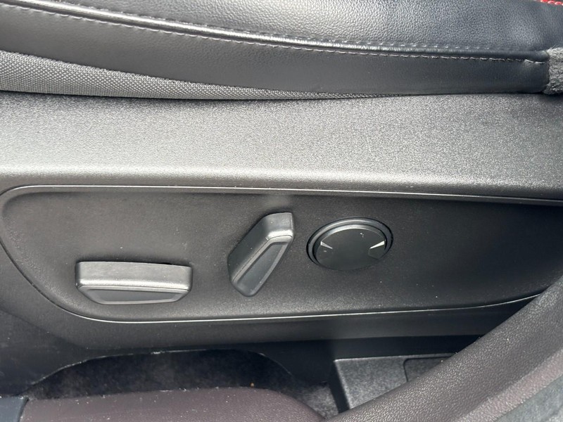 Ford Escape Vehicle Image 16