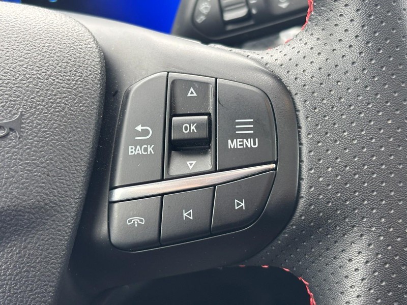 Ford Escape Vehicle Image 19