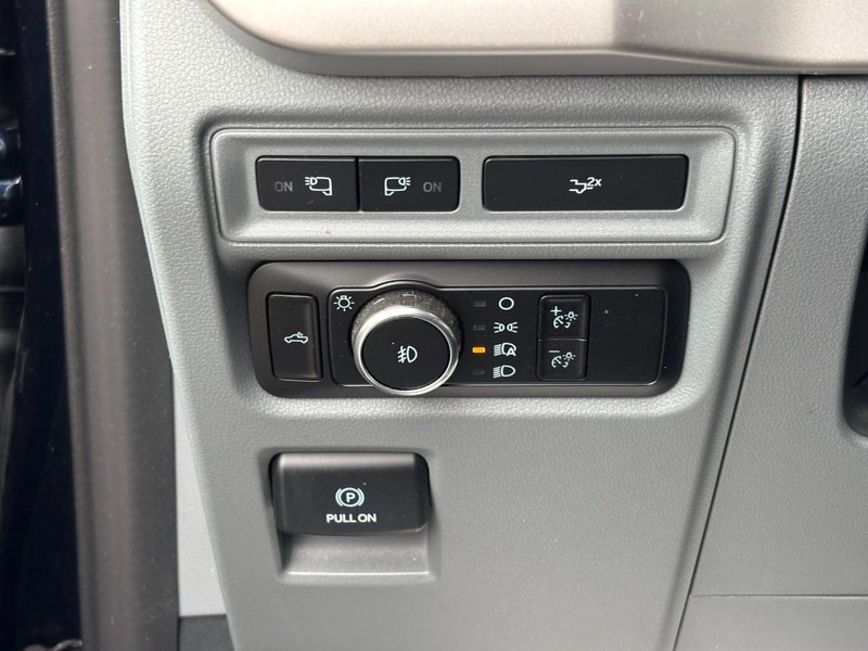 Ford F-150 Vehicle Image 18