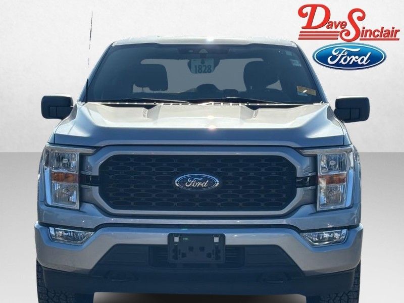 Ford F-150 Vehicle Full-screen Gallery Image 02