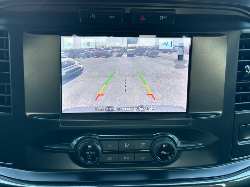 Ford F-150 Vehicle Full-screen Gallery Image 22