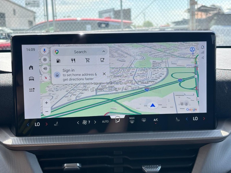 Ford Explorer Vehicle Image 22