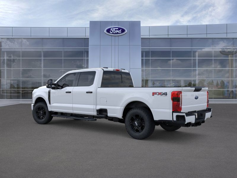 Ford Super Duty F-350 SRW Vehicle Image 05