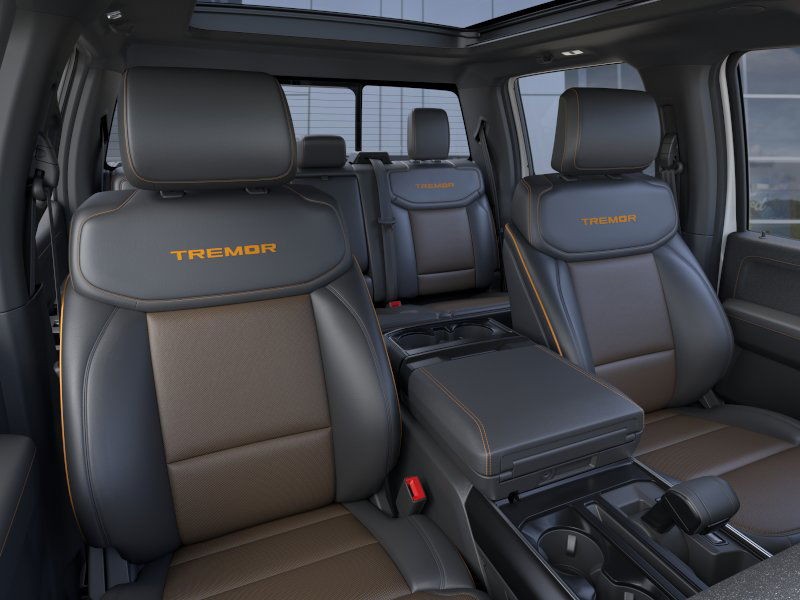 Ford F-150 Vehicle Full-screen Gallery Image 12