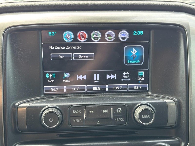 Chevrolet Silverado 1500 Vehicle Full-screen Gallery Image 19