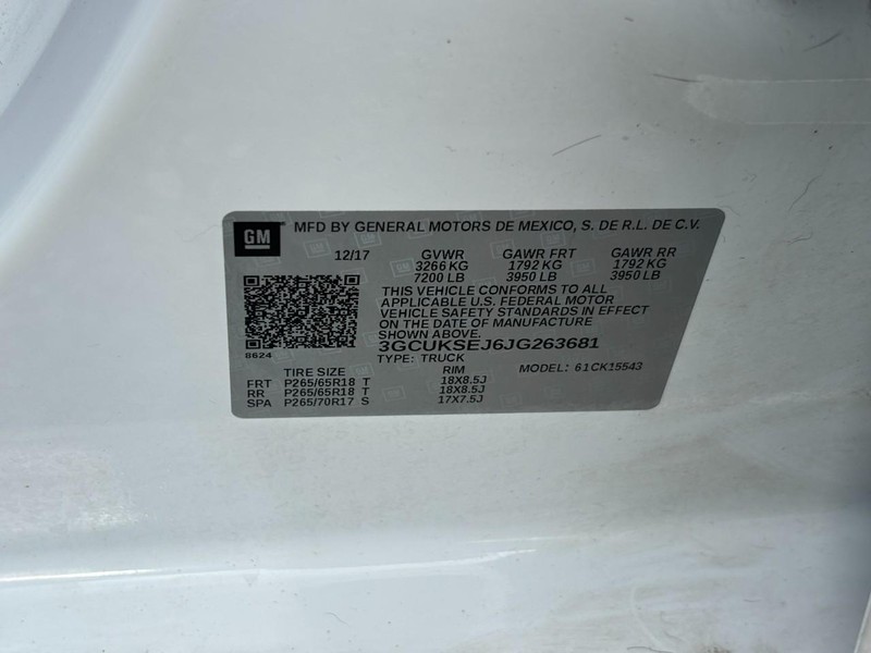 Chevrolet Silverado 1500 Vehicle Full-screen Gallery Image 23