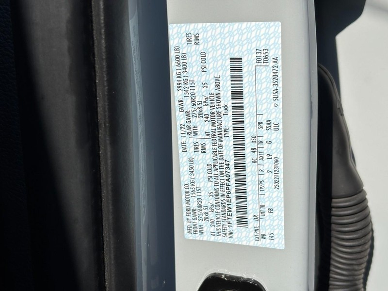 Ford F-150 Vehicle Full-screen Gallery Image 25