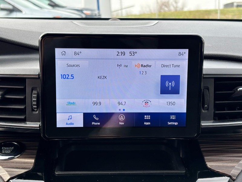 Ford Explorer Vehicle Image 22