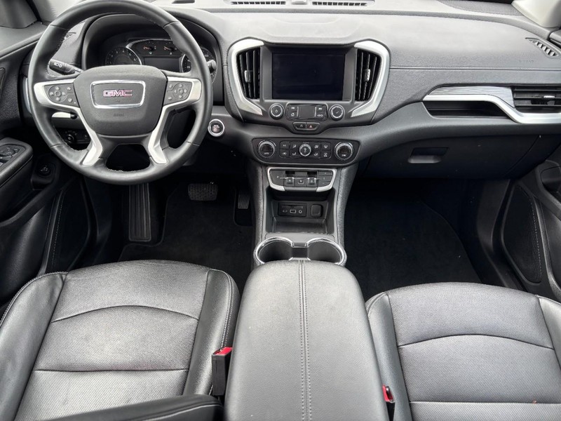 GMC Terrain Vehicle Image 14
