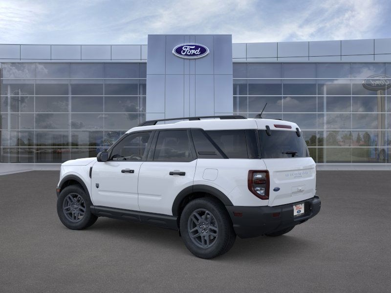 Ford Bronco Sport Vehicle Full-screen Gallery Image 05