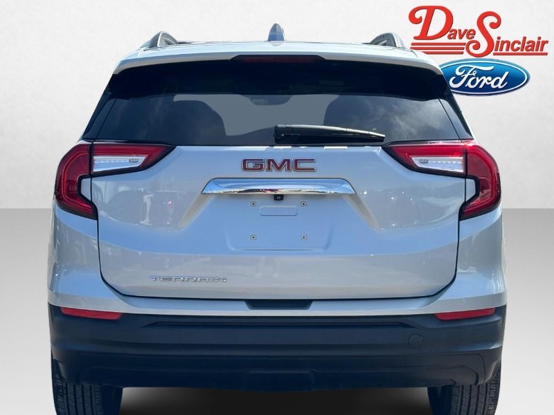 GMC Terrain Vehicle Image 09