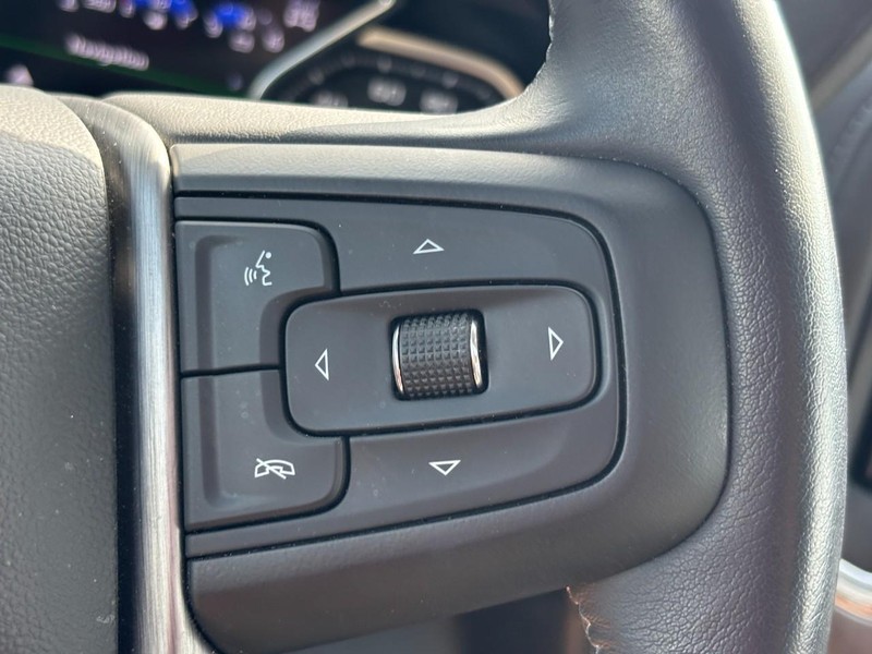 GMC Sierra 2500HD Vehicle Full-screen Gallery Image 19