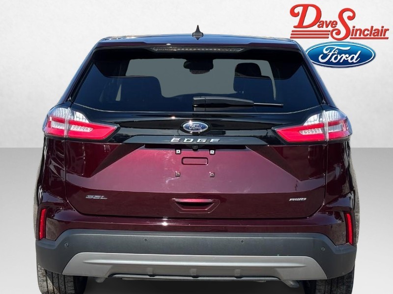 Ford Edge Vehicle Full-screen Gallery Image 08