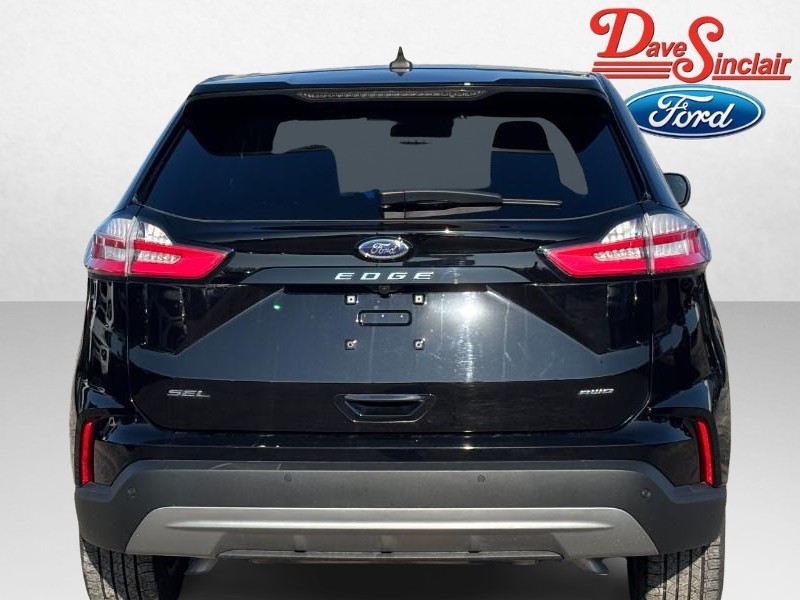 Ford Edge Vehicle Full-screen Gallery Image 08