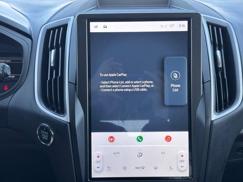 Ford Edge Vehicle Full-screen Gallery Image 21