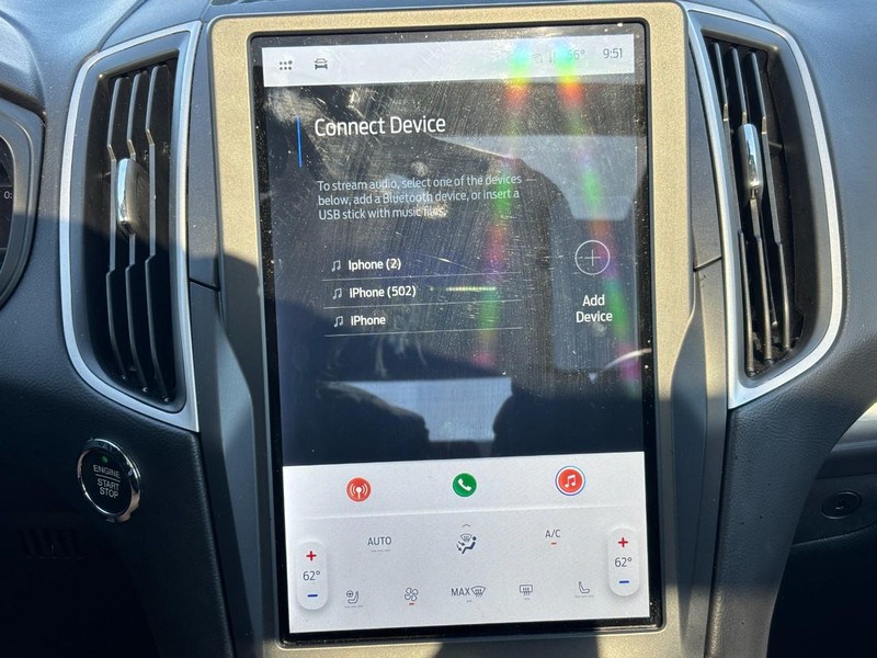 Ford Edge Vehicle Full-screen Gallery Image 21