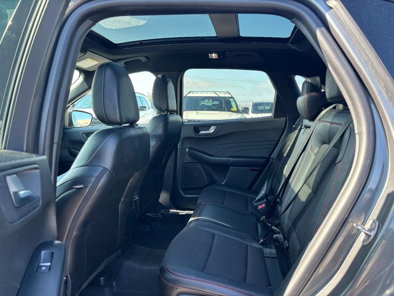 Ford Escape Vehicle Image 12