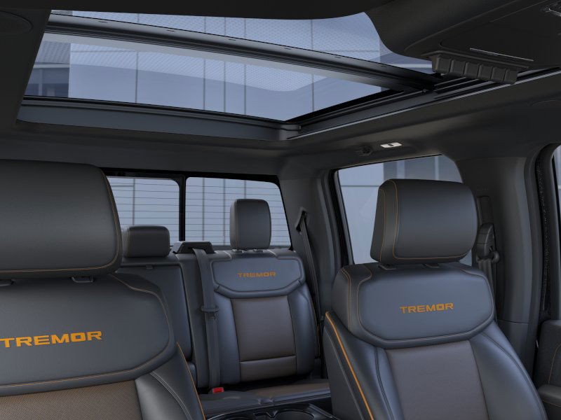 Ford F-150 Vehicle Full-screen Gallery Image 24