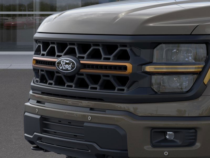 Ford F-150 Vehicle Full-screen Gallery Image 19