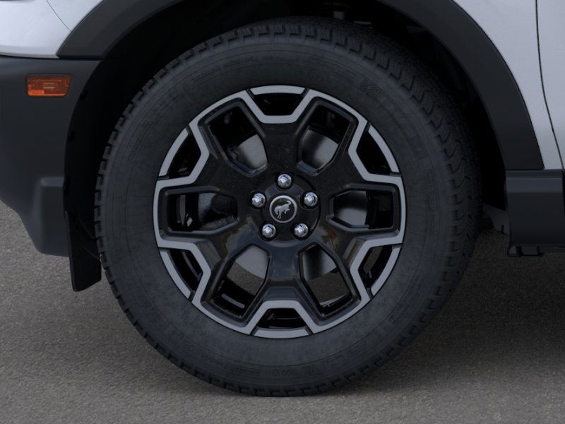 Ford Bronco Sport Vehicle Full-screen Gallery Image 21