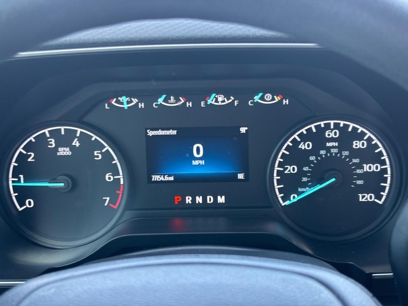 Ford F-150 Vehicle Full-screen Gallery Image 20