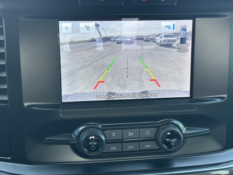 Ford F-150 Vehicle Full-screen Gallery Image 22