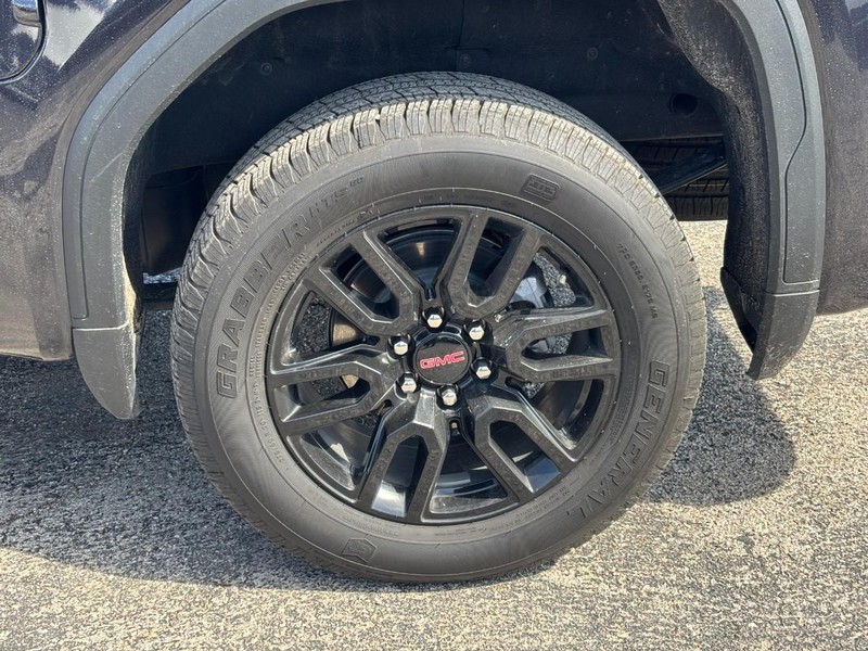 GMC Sierra 1500 Vehicle Full-screen Gallery Image 10